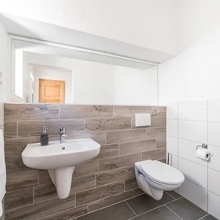 Forestine Guesthouse Apartment Heviz