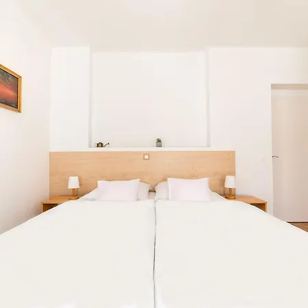 Forestine Guesthouse Apartment *